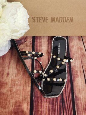STEVE MADDEN Pearl Embellishment Studded Flat Sandals, Size 9